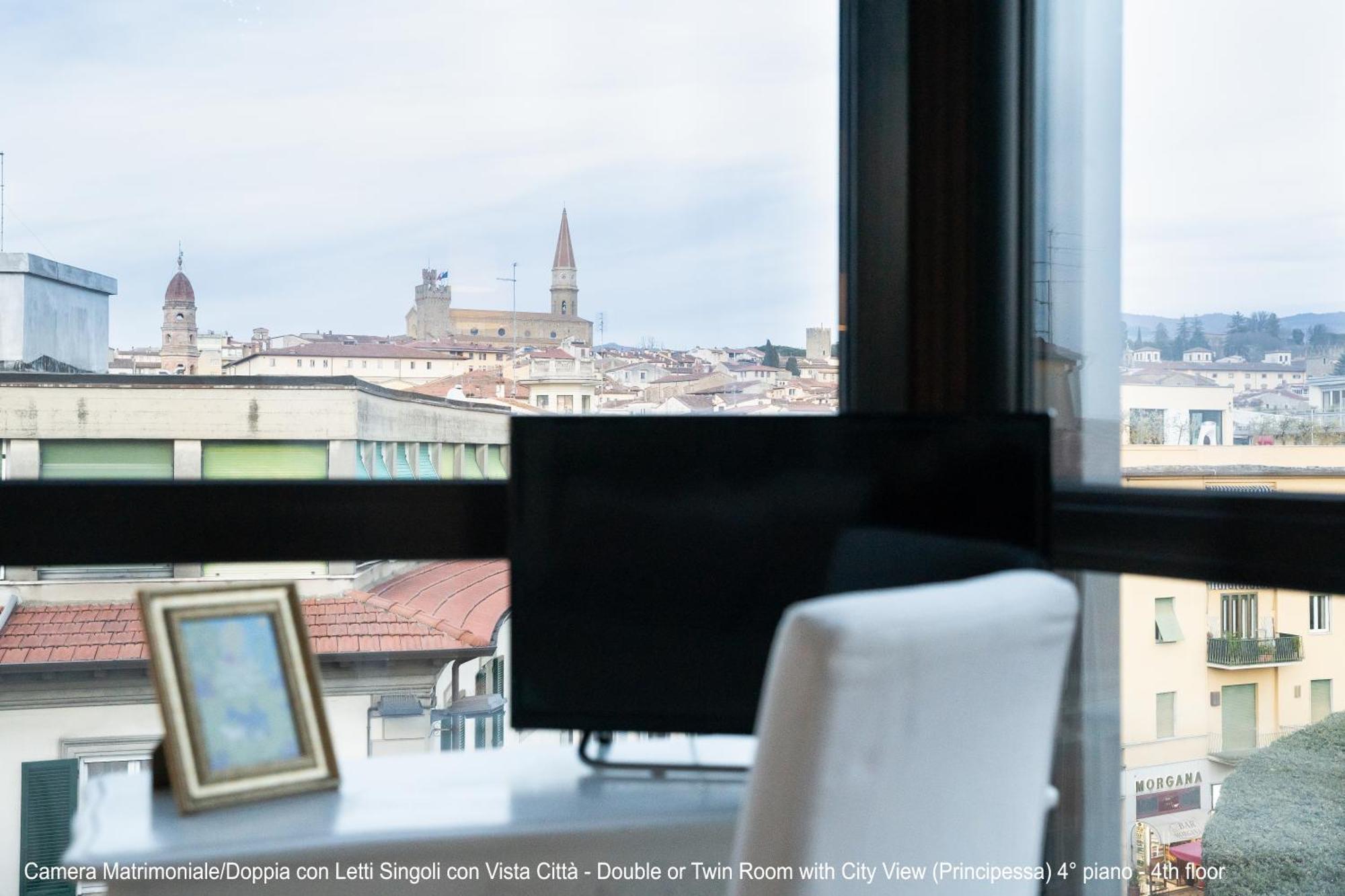 B&B 52Cento อาเรซโซ ภายนอก รูปภาพ